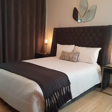 Suites Alcazar