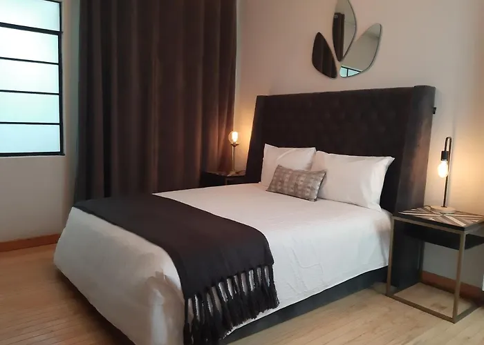 Alcazar Inn México DF